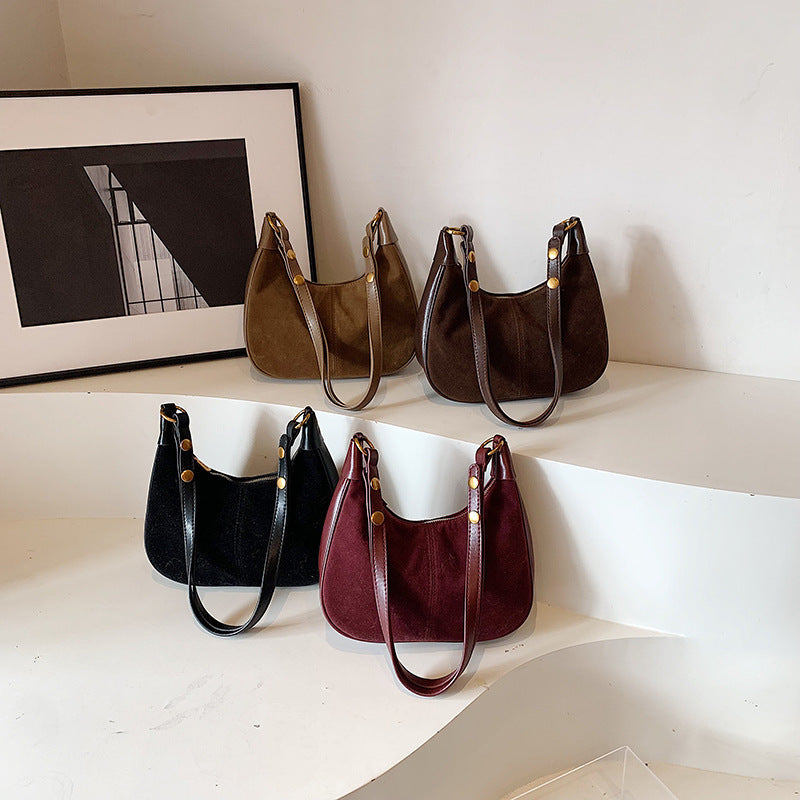 Retro Half-Moon PU Shoulder Bag – Urban Simplicity Crossbody with Zipper Compartments